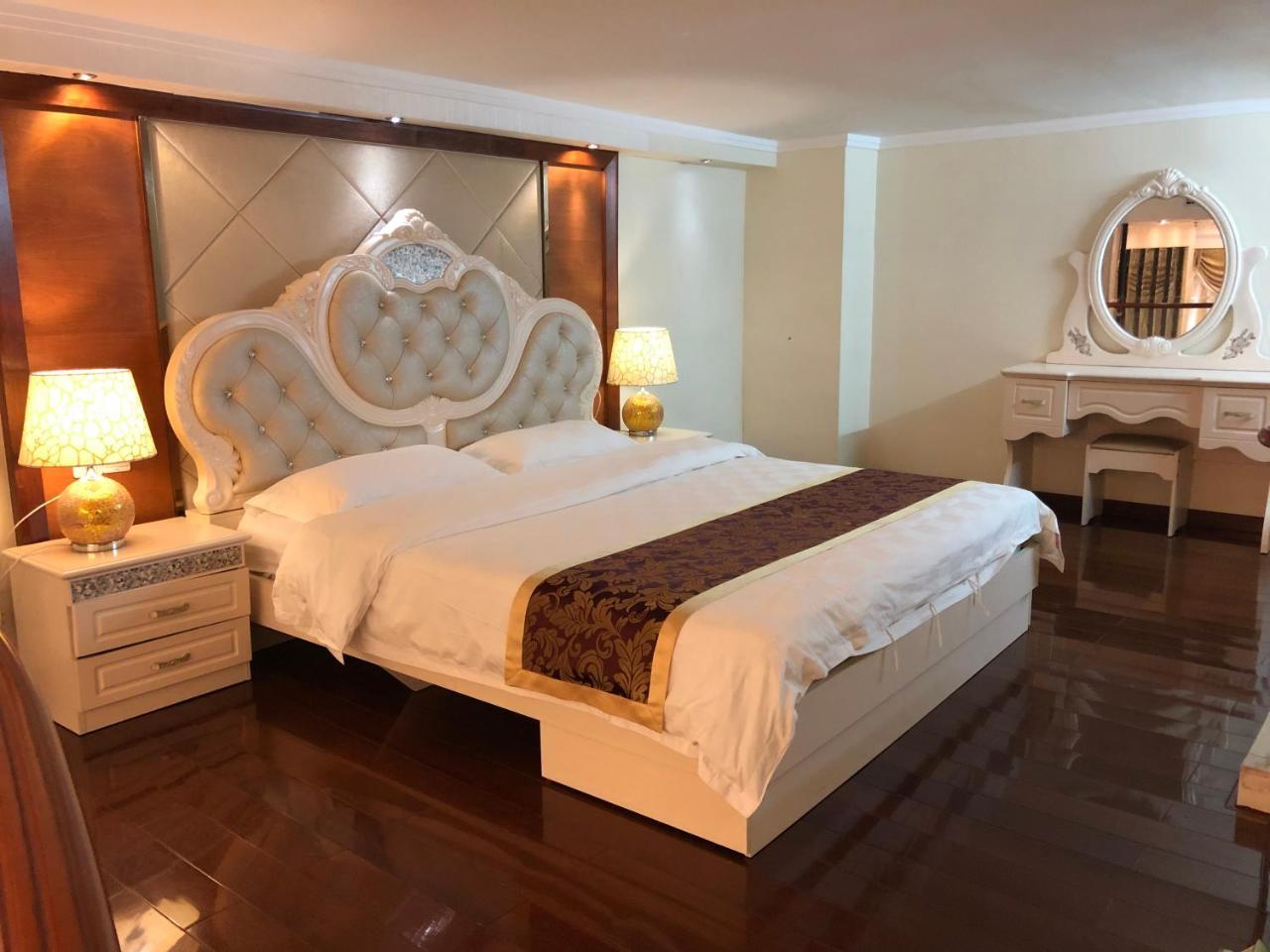 Louidon Mega Apartment Hotel Of Kam Rueng Plaza - Sunshine Apartment Guangzhou Bagian luar foto